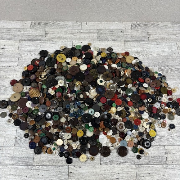 3 POUNDS OF VINTAGE BUTTONS - Bakelite Military Antique Buttons